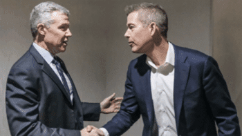 AASHTO Exec. Dir. Jim Tymon (left) welcomes USDOT Sec. Duffy to the 2025 AASHTO Washington Briefing. (Caption and photograph courtesy of AASHTO)